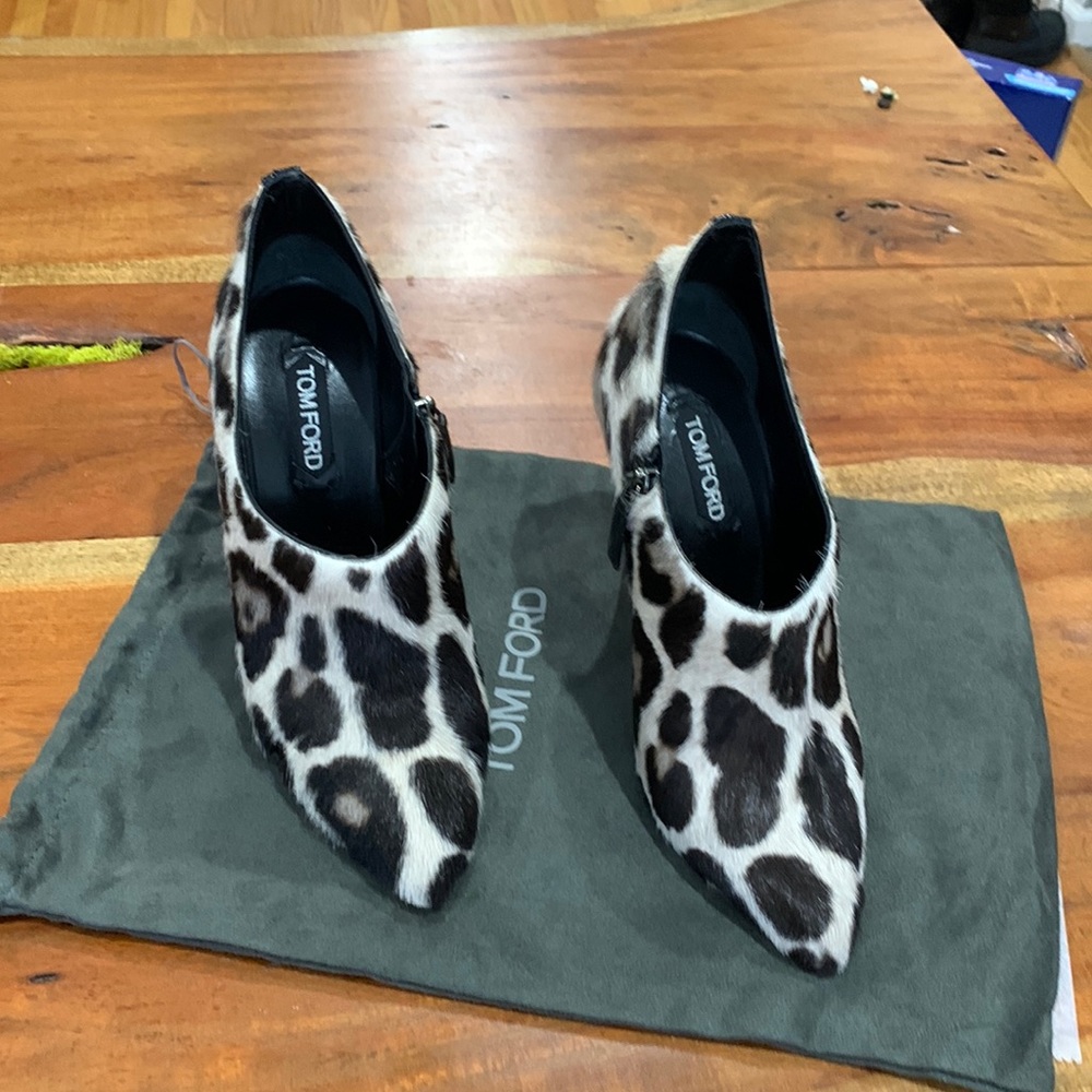 Tom Ford leopard print fur 9M Zip Ankle Boots 39 pointed, toe high heel sexy